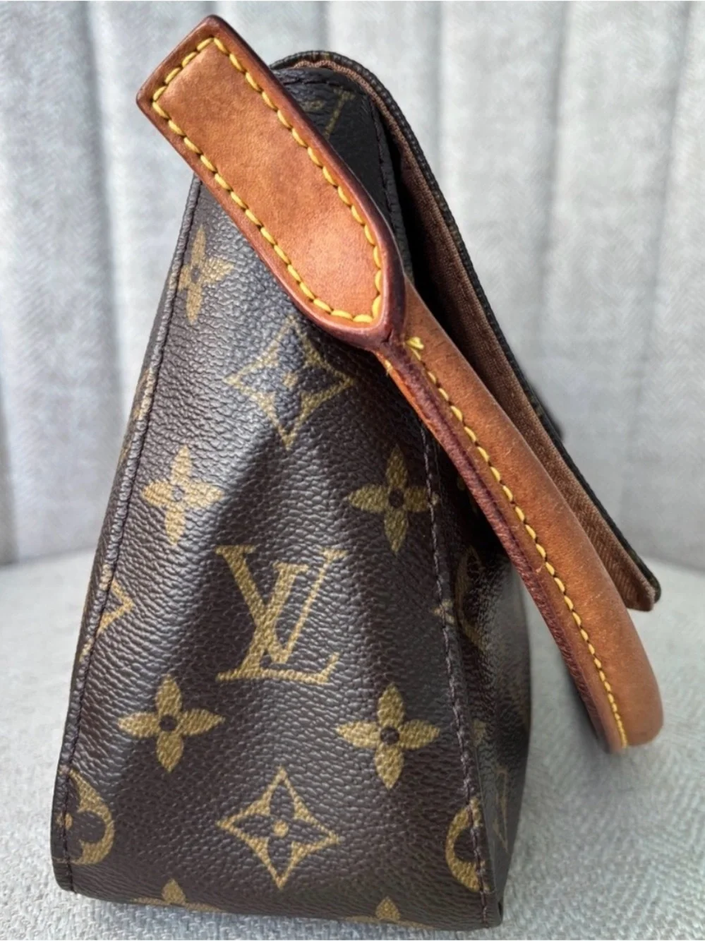 Louis Vuitton Mini Looping Vintage